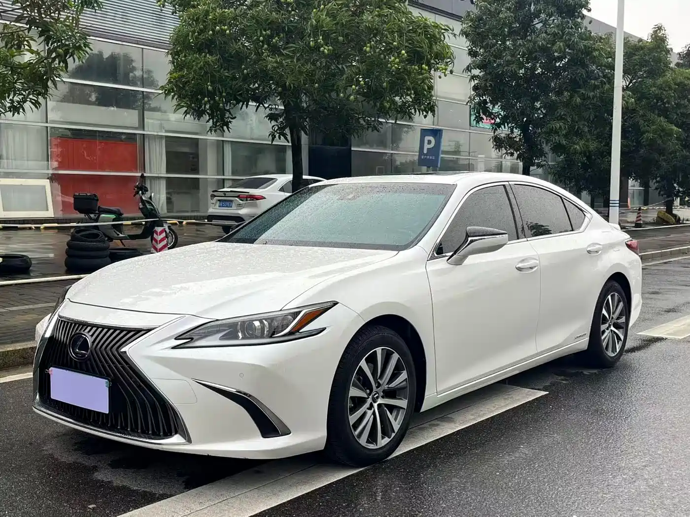 Lexus ES 2021 300h Excellence Edition