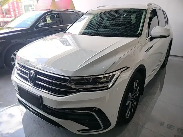 Volkswagen Tiguan L 2023 Facelift 330TSI Auto FWD R-Line Premium
