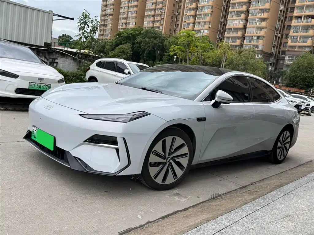 Geely Galaxy E8 2024 665km RWD Starship Voyager Edition