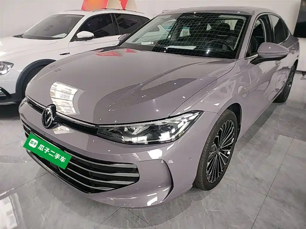 Volkswagen Passat 2025 Pro 380TSI Dragon Prestige Edition