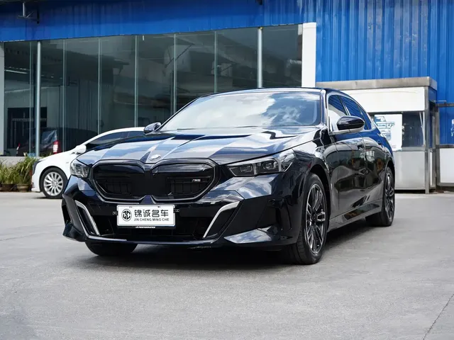 BMW 5 Series 2024 525Li M Sport Package