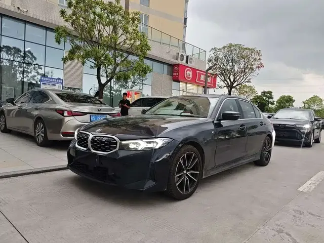 BMW 3 Series 2025 325Li M Sport Package