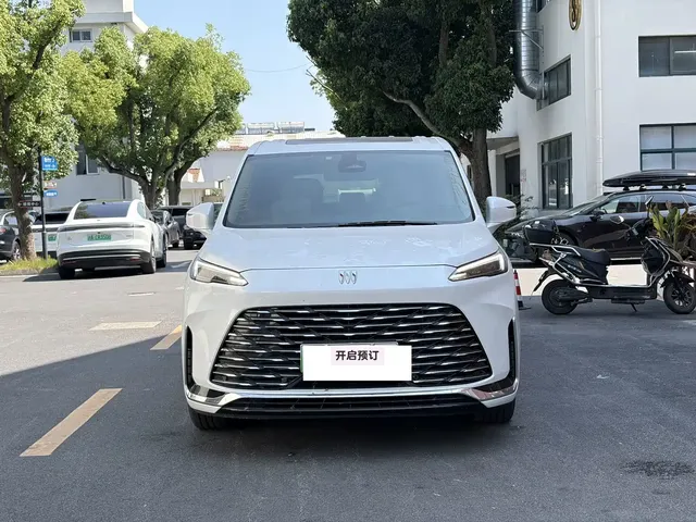 Buick GL8 New Energy 2025 Land Honor Premium Edition 7-Seater