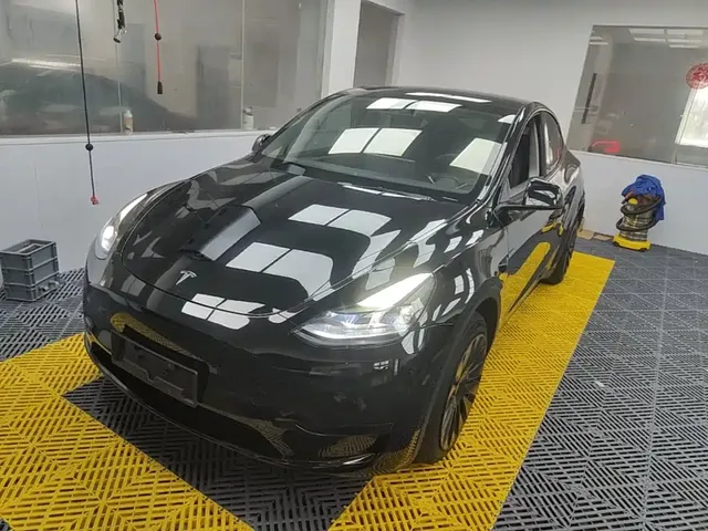 Tesla Model Y 2024 Rear-Wheel Drive Version