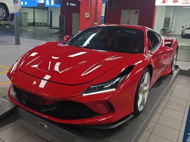 Ferrari F8 2019 Tributo 3.9T V8