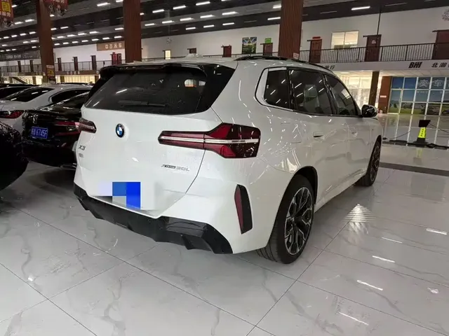 BMW X3 2025 xDrive30L Leading M Sport Package