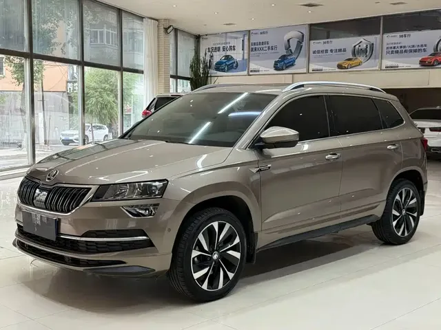 Škoda Karoq 2022 TSI280 Luxury Edition