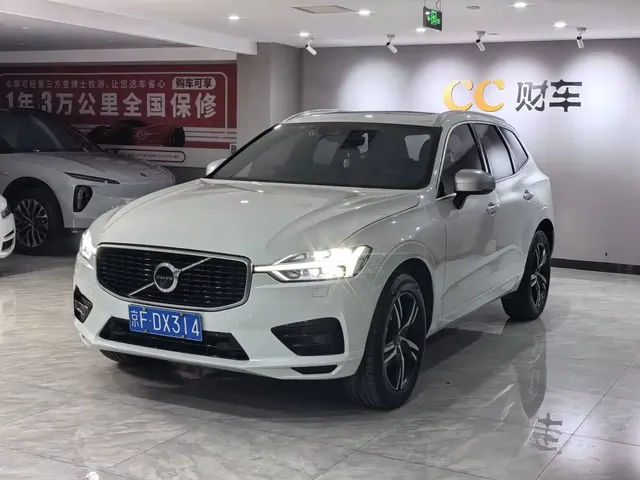 Volvo XC60 2018 T5 AWD Luxury Sport Edition