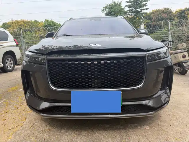 Li Auto Li ONE 2020 Extended Range 6-seater