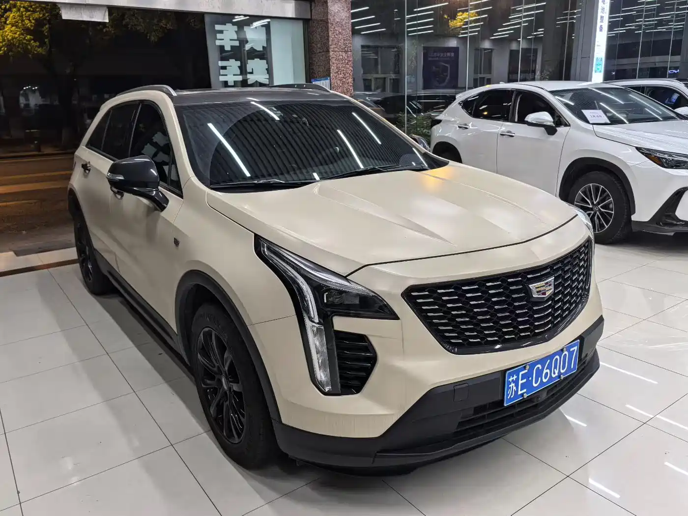 Cadillac XT4 2022 28T FWD Style