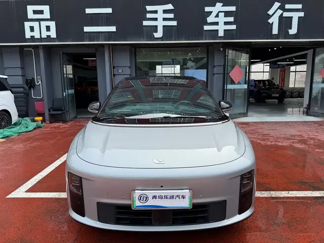 Li Auto i6 2025 2WD Base Model