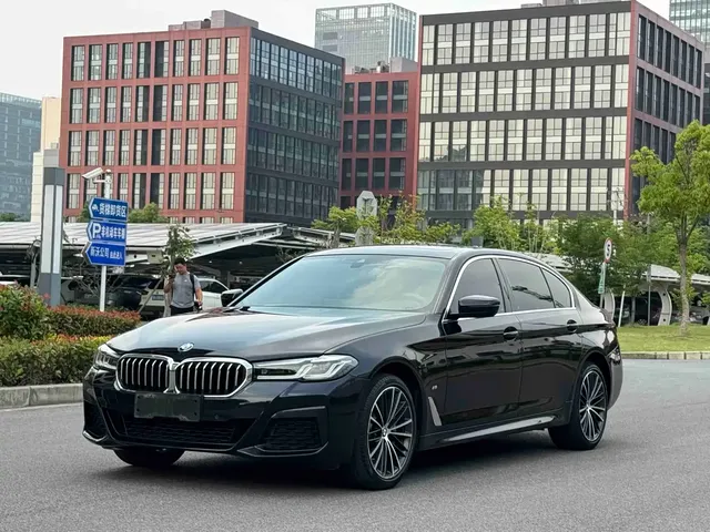 BMW 5 Series 2023 530Li Leading M Sport Package