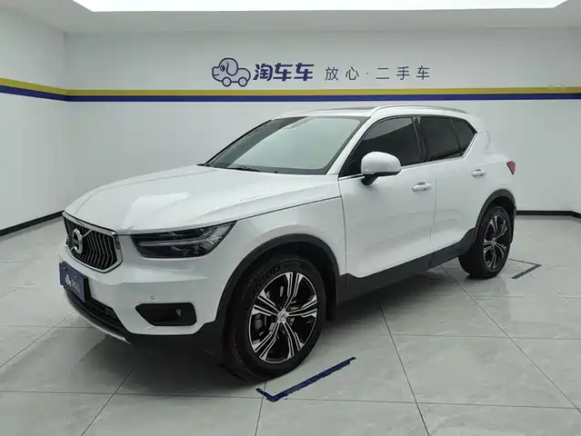 Volvo XC40 2021 T4 AWD Smart Luxury Edition