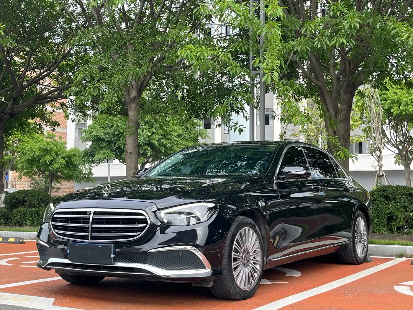 Mercedes-Benz E-Class 2023 E 300 L Luxury
