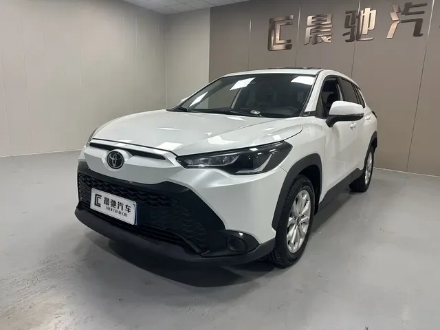 Toyota Frontlander 2023 2.0L CVT Leading Edition