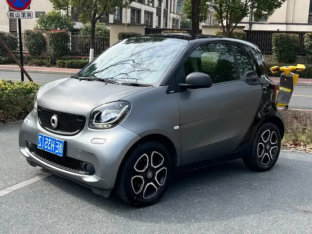 smart fortwo 2019 0.9T 66kW Hardtop Wind Edition China VI