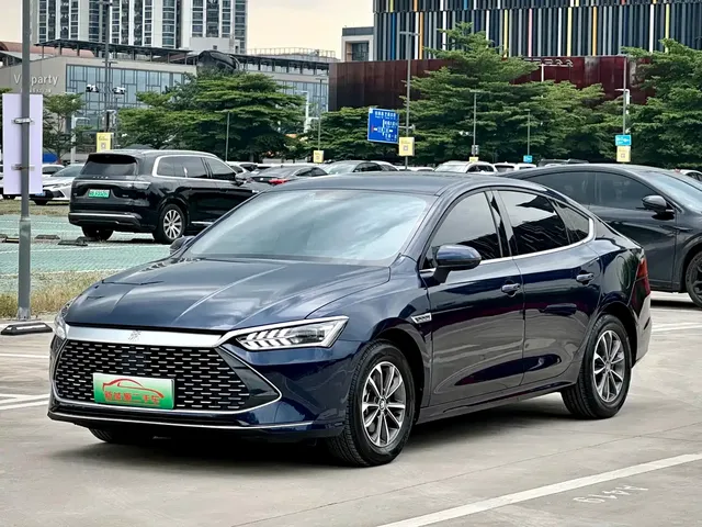 BYD Qin PLUS 2023 Champion Edition DM-i 55KM Leading