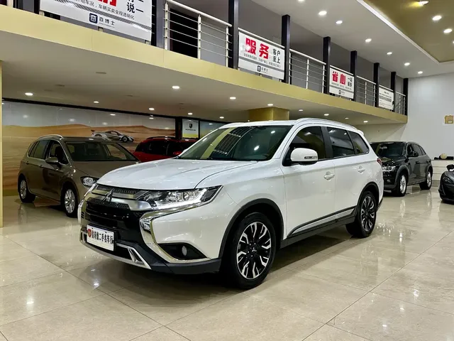 Mitsubishi Outlander 2020 2.0L 2WD Premium 5-seater