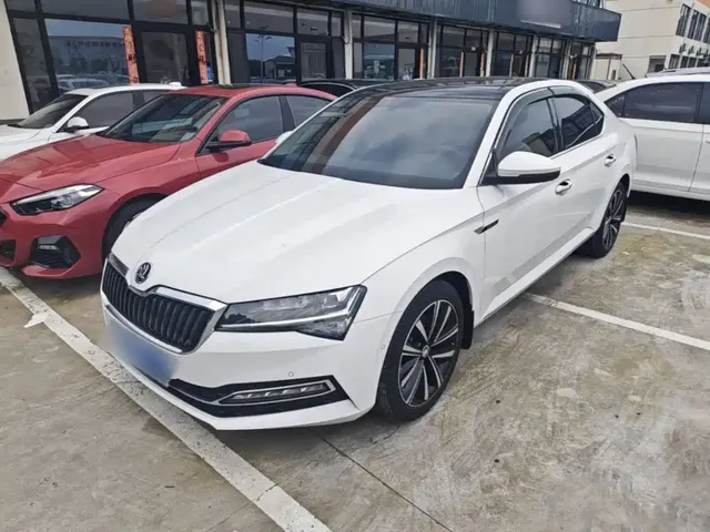 Škoda Superb 2023 Facelift TSI280 DSG Premium Edition