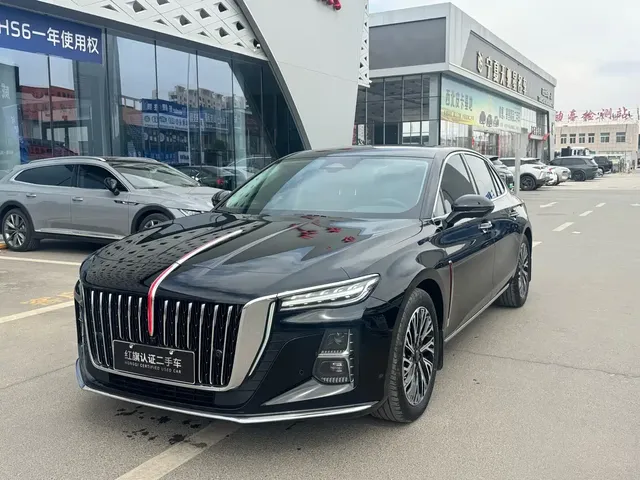 Hongqi H5 2024 2.0T Automatic Smart Connect Flag Smooth Edition