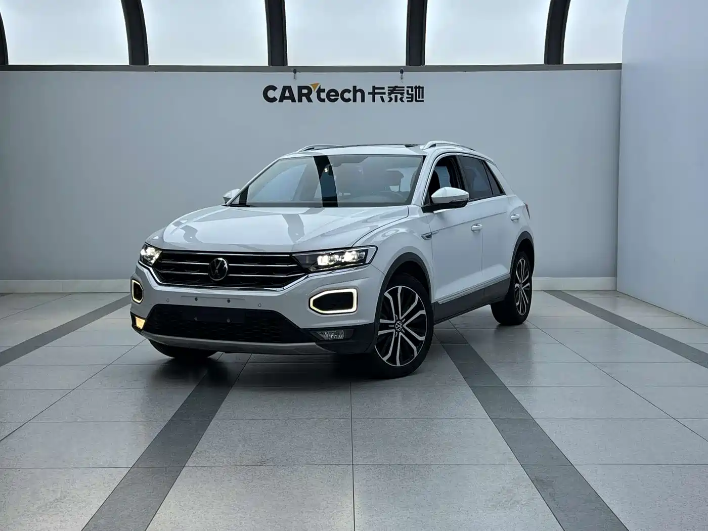 Volkswagen T-ROC 2021 280TSI DSG 4WD Luxury Connected