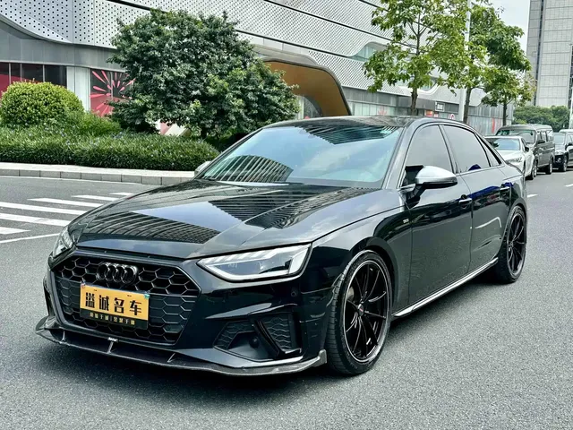 Audi A4L 2022 40 TFSI Fashion Dynamic