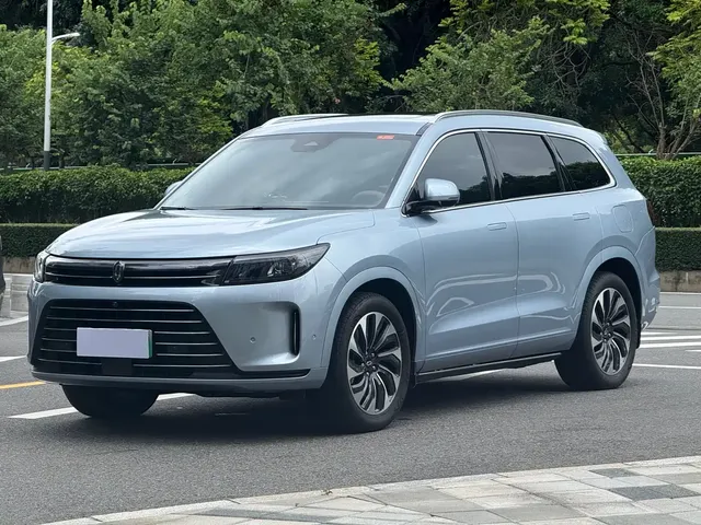 AITO Wenjie AITO M7 2024 1.5T AWD Plus 5-Seater