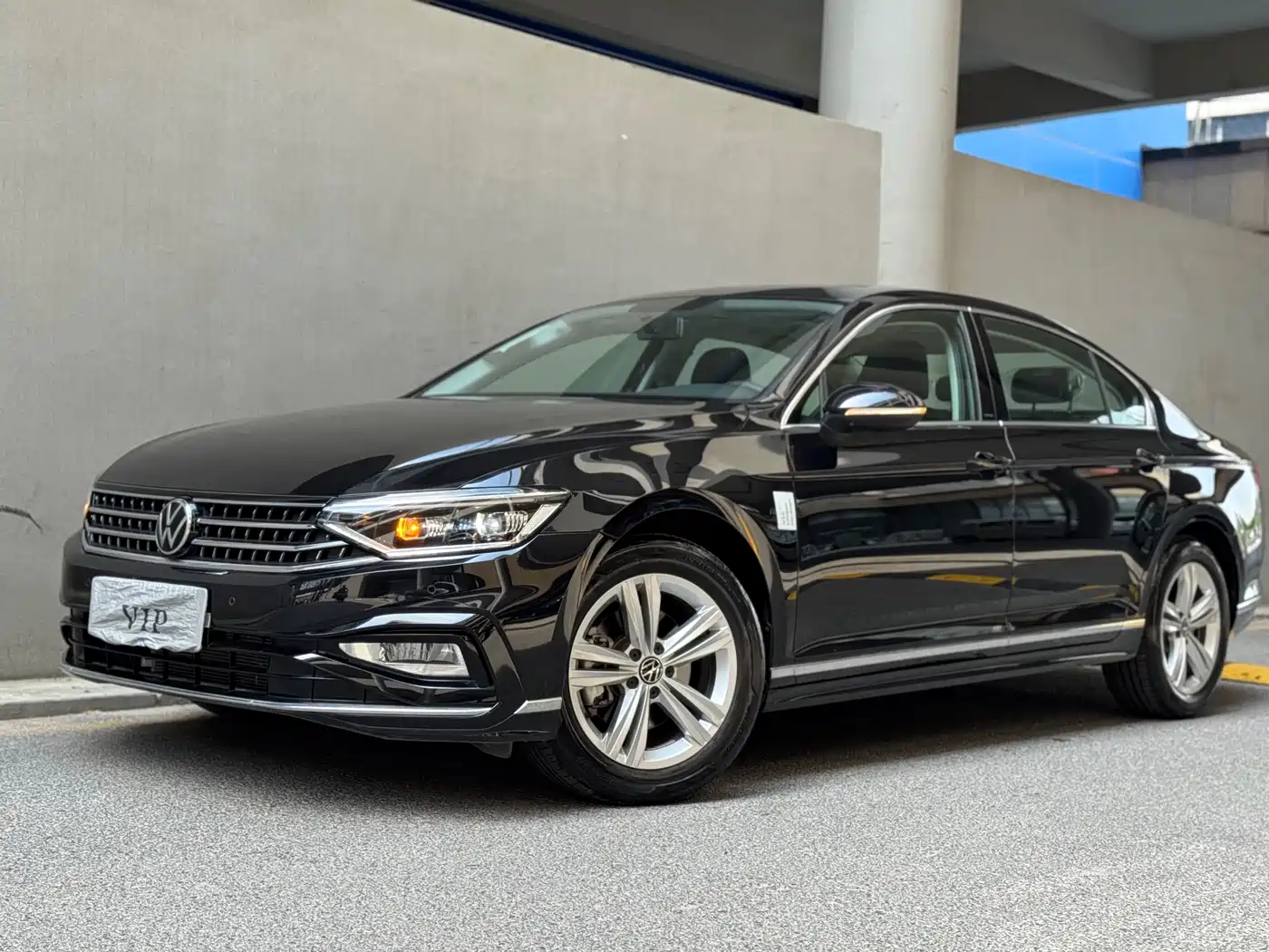 Volkswagen Magotan 2023 2 Million Units Commemorative Edition 280TSI DSG Comfort
