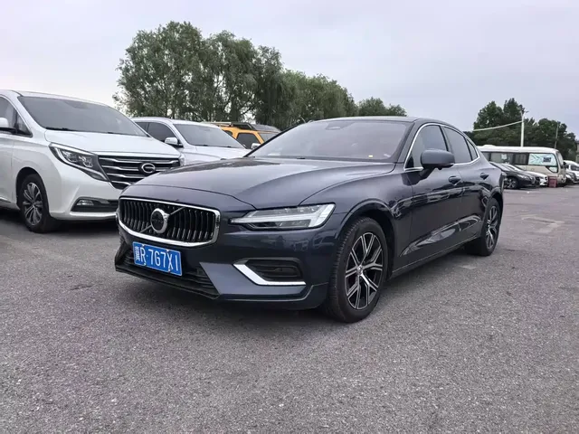 Volvo S60 2024 B4 Elegance Luxury Edition