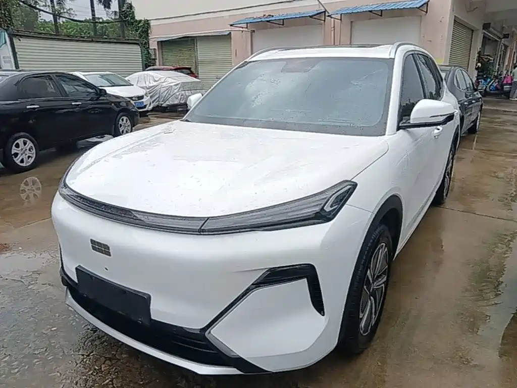 Geely Galaxy Starship 7 EM-i 2025 Model 120km Voyage+ Edition