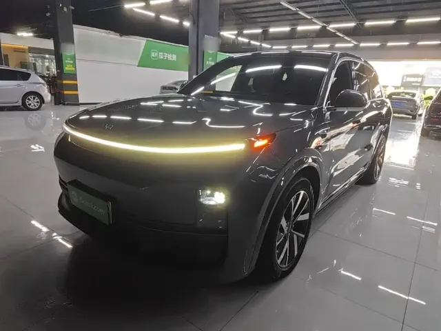 Li Auto Li L8 2023 Air