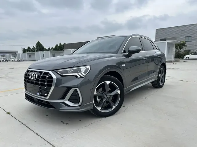 Audi Q3 2023 35 TFSI Fashion Dynamic (1.4T)