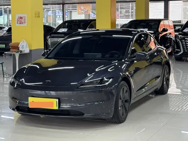 Tesla Model 3 2023 Long Range All-Wheel Drive