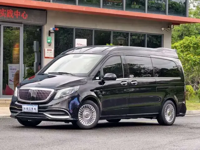 Mercedes-Benz Vito 2023 2.0T Business 7-Seater