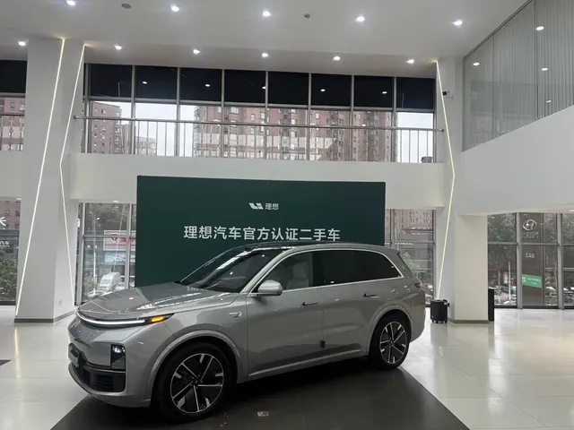 Li Auto Li L8 2025 Ultra Smart Renewal Edition
