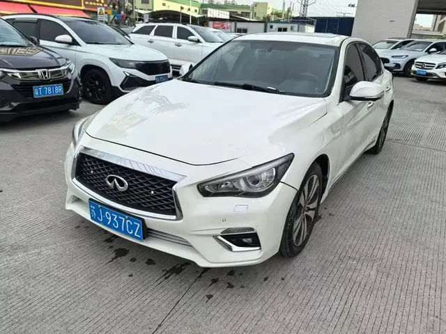 Infiniti Q50L 2018 2.0T Premium Edition China V