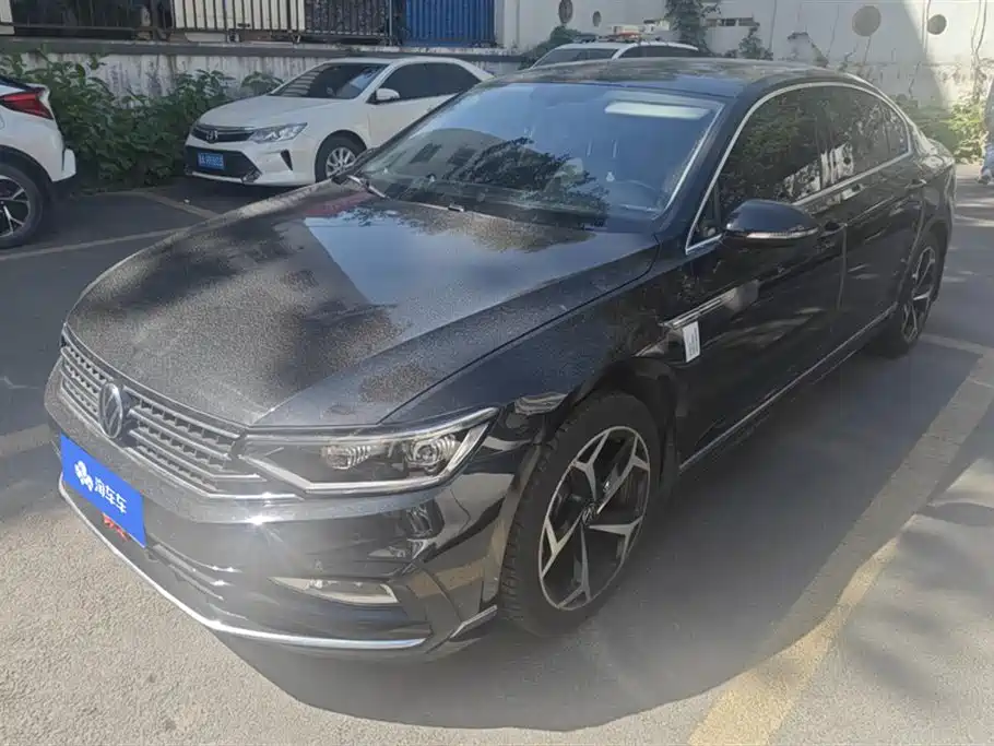 Volkswagen Magotan 2023 2 Million Units Anniversary Edition 330TSI DSG Leading Type