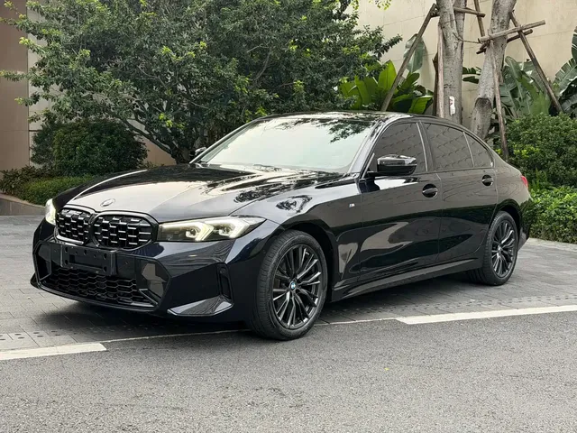 BMW 3 Series 2023 325Li M Sport Black Night Package