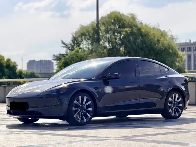 Tesla Model 3 2023 Long Range All-Wheel Drive