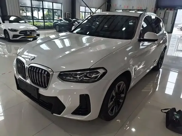 BMW iX3 2024 Leading Edition