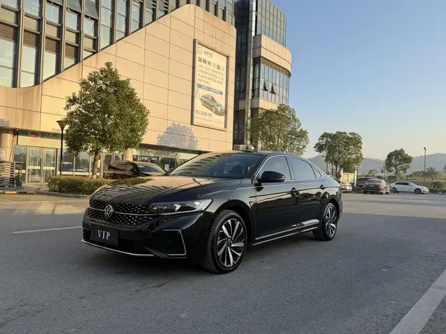 Volkswagen Passat 2023 330TSI Elite Edition