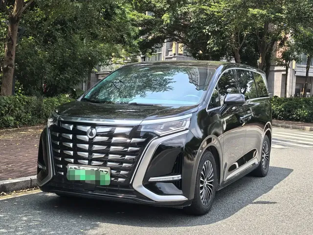 Denza D9 2022 EV 620 Premium