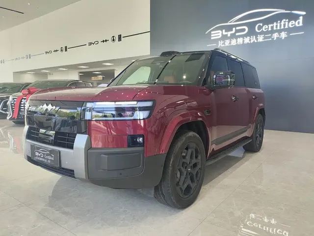 Fang Cheng Bao Titanium 7 2025 AWD Base Model