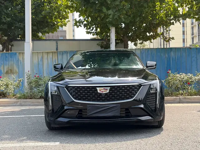 Cadillac CT5 2025 Model 28T Urban Sport Edition