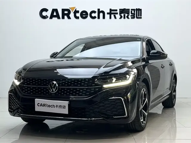 Volkswagen Passat 2023 330TSI Starlight Elite Edition