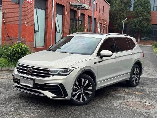Volkswagen Tiguan L 2022 330TSI Automatic 2WD R-Line Flagship Edition