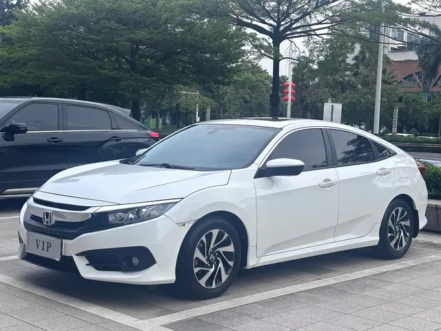 Honda Civic 2016 220TURBO CVT Luxury Edition
