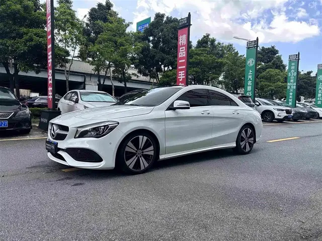 Mercedes-Benz CLA (Import) 2019 CLA 200 Fashion