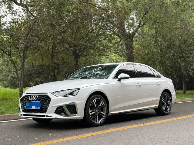 Audi A4L 2022 40 TFSI Luxury Dynamic