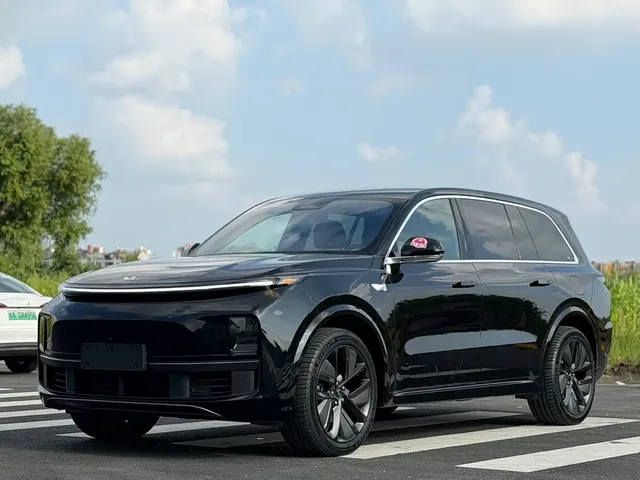Li Auto Li Xiang L9 2023 Model Pro